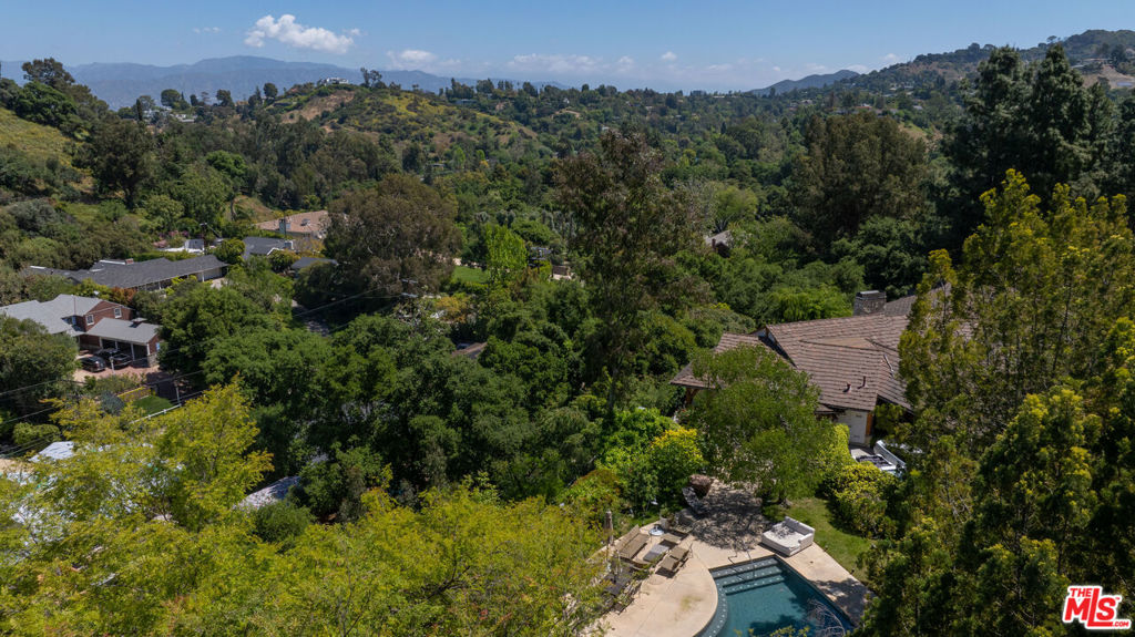 12003 Briarvale LaneStudio City img 8