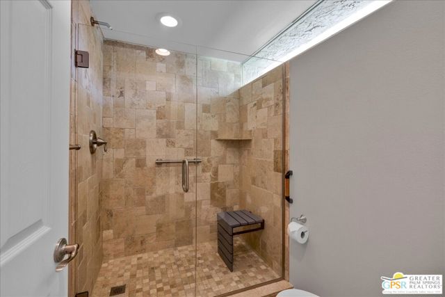 261 E La Verne Way #B, Palm Springs, CA 92264