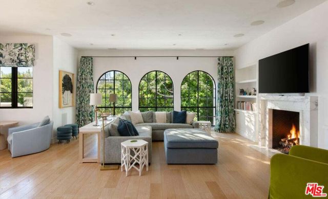 1475 E Mountain Drive, Santa Barbara CA: https://media.crmls.org/mediaz/82d76daa-a1e7-45eb-9a92-a8308e65a0ed.jpg