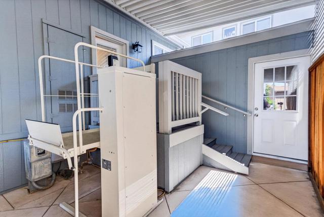 34 Primrose Street, Aptos CA: https://media.crmls.org/mediaz/82d7e2ed-76c4-42c5-9200-3609059ff66a.jpg