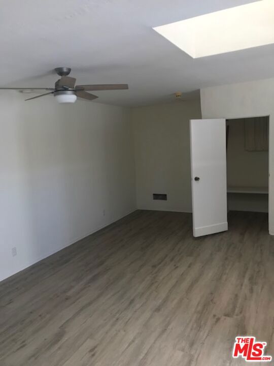 6970 Fernhill Drive, Malibu CA: https://media.crmls.org/mediaz/82d91a91-05bf-4e08-b61b-618e3b386226.jpg