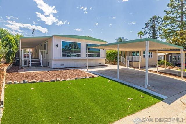 1120 Pepper Dr, El Cajon CA: https://media.crmls.org/mediaz/82d935ab-4cc1-4cfe-be49-2e607c822097.jpg