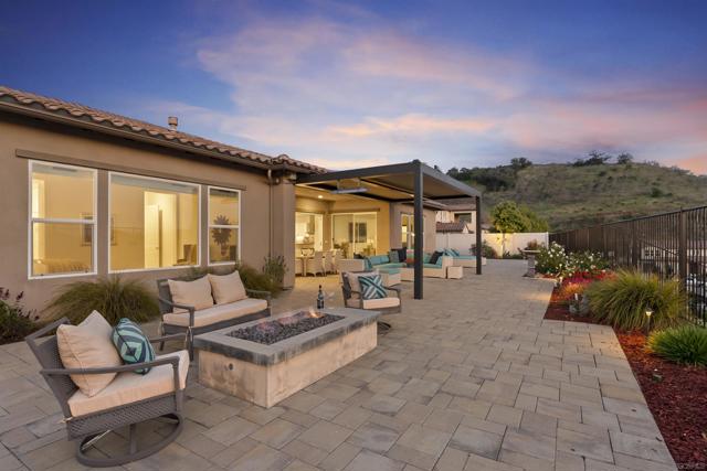 1417 Apex Place, Escondido CA: https://media.crmls.org/mediaz/82d9eeb7-d693-485c-9c41-a7381269cd0c.jpg