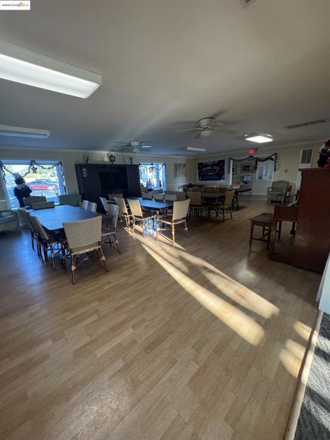 137 Zartop, Oakley CA: https://media.crmls.org/mediaz/82da55fd-60cc-45aa-950d-009d5deb4feb.jpg