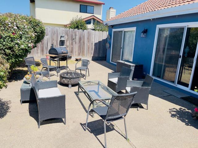 1561 Valdez Circle, Salinas CA: https://media.crmls.org/mediaz/82db06a6-e071-4db3-a8f6-86a554ad80d5.jpg