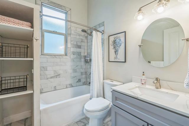 696 29th Street, Oakland CA: https://media.crmls.org/mediaz/82db7c93-7d89-405e-896e-1f75de5c7574.jpg