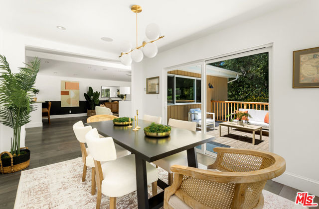 508 GLEN Trail, Topanga CA: https://media.crmls.org/mediaz/82dbd221-fa08-4b3e-81c0-eef88ab3d991.jpg