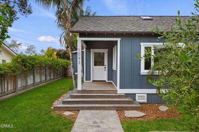 Detail Gallery Image 2 of 30 For 1093 Holly Ave, Carpinteria,  CA 93013 - 3 Beds | 2 Baths