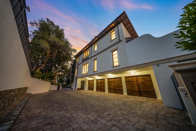 830 Bromfield Road, San Mateo CA: https://media.crmls.org/mediaz/82de2ac5-159d-445c-b9ed-90d2c8108c7c.jpg