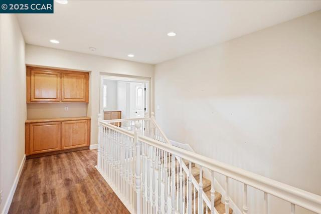 2901 Embleton Ln, San Ramon CA: https://media.crmls.org/mediaz/82df2e87-280c-4a5f-b1a9-7f4888295e0b.jpg