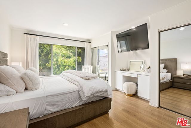 6410 W 6th Street, Los Angeles CA: https://media.crmls.org/mediaz/82df49ab-43db-4606-b4ac-77988e9217a2.jpg