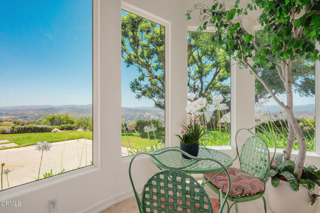 11848 Presilla Road, Camarillo CA: https://media.crmls.org/mediaz/82e026d3-95c8-4c0c-9b90-4da94998e495.jpg