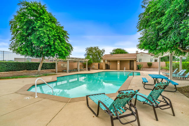 79756 Cassia Street, La Quinta CA: https://media.crmls.org/mediaz/82e05677-dcfb-4755-a106-222b677b33e3.jpg