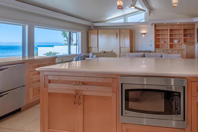 745 Las Olas Drive, Aptos CA: https://media.crmls.org/mediaz/82e0e2f5-ed76-423c-8a85-32396b3b0f7f.jpg