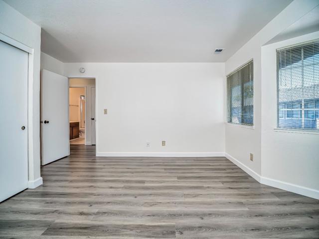 3460 Wine Cask Way, San Jose CA: https://media.crmls.org/mediaz/82e28645-fb69-4d9d-a3d2-35b9ce50921e.jpg