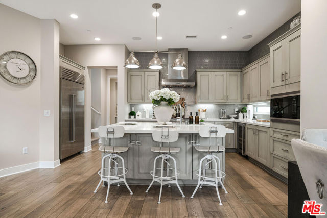5929 Coral Place, Playa Vista CA: https://media.crmls.org/mediaz/82e6a20d-47c6-4931-a3fe-fe3bfaa50613.jpg