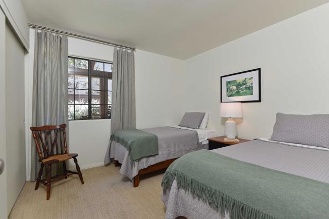 7020 Snapdragon Dr, Carlsbad CA: https://media.crmls.org/mediaz/82e6ad0f-c5ad-4903-b8d6-9c17e6600ec8.jpg