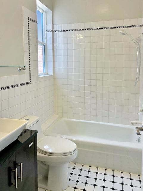 169 Brompton Avenue, San Francisco CA: https://media.crmls.org/mediaz/82e70793-f28c-45fc-a650-eabebe321426.jpg