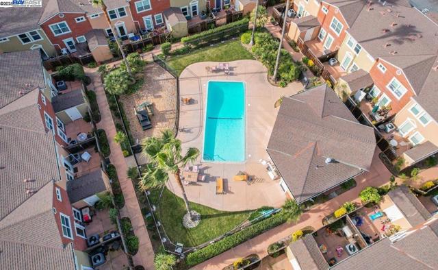 865 Carlisle Way, Sunnyvale CA: https://media.crmls.org/mediaz/82e80367-c7d5-486b-8032-8a19540067fc.jpg