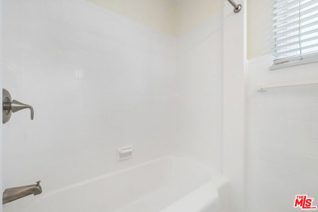 769 Wildomar, Pacific Palisades CA: https://media.crmls.org/mediaz/82e8a65b-e0bb-4c2e-b3a9-af3ebc5a7e6f.jpg