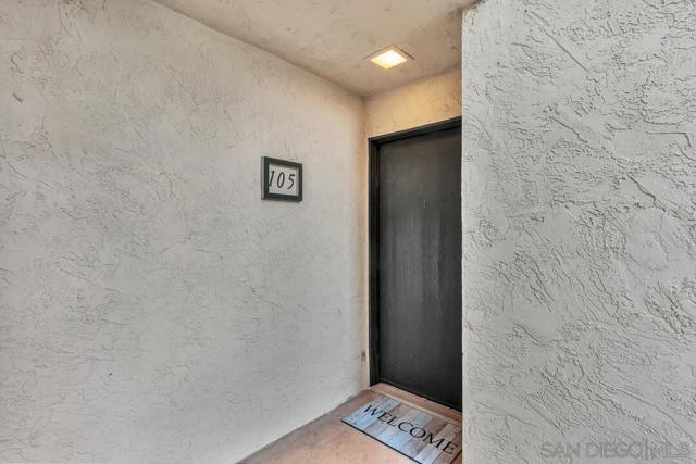450 W Vermont Ave 105, Escondido CA: https://media.crmls.org/mediaz/82e8b303-32fd-4eaf-92b9-4678ee9b3de9.jpg