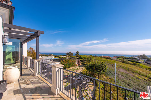Drew Fenton | 6201 Murphy Way Malibu CA | MLS: 7162643