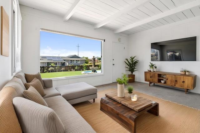 1092 Highland Street, Seaside CA: https://media.crmls.org/mediaz/82e91f15-4a4c-4bf0-86e6-61d45081248d.jpg