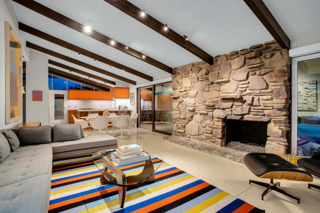 Image 63 of 83 For 992 La Jolla Road