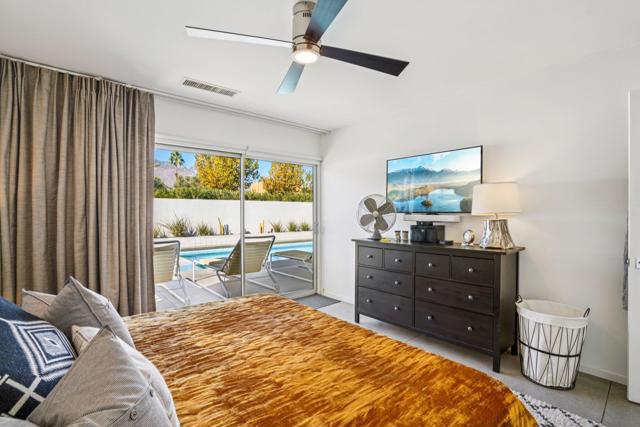 2463 S Broadmoor Drive, Palm Springs CA: https://media.crmls.org/mediaz/82e9f8d7-c53d-4927-8a25-261b6abe026a.jpg