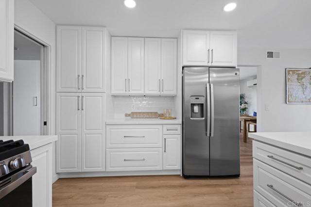 972 Maria Way, Chula Vista CA: https://media.crmls.org/mediaz/82eae583-bc84-4efd-97cc-e8c0e39a4b58.jpg