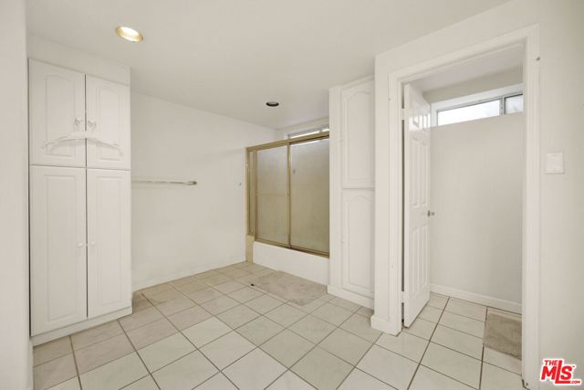 2200 Shenandoah Lane, Glendora CA: https://media.crmls.org/mediaz/82eaf5f9-9347-4802-bf37-b8cfdddd0d33.jpg