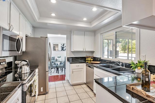 4243 Nerissa Cir, Fremont CA: https://media.crmls.org/mediaz/82eb45e5-817c-43c0-8fd9-252a8f05baa7.jpg