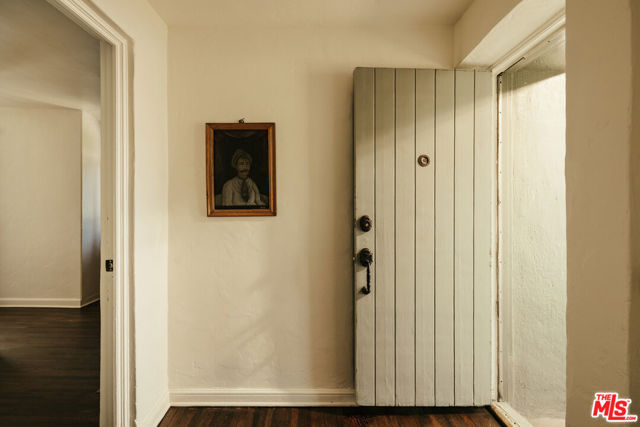 1907 S Mesa Drive, Palm Springs CA: https://media.crmls.org/mediaz/82ec980c-8511-449f-9f00-2586ffb57be5.jpg