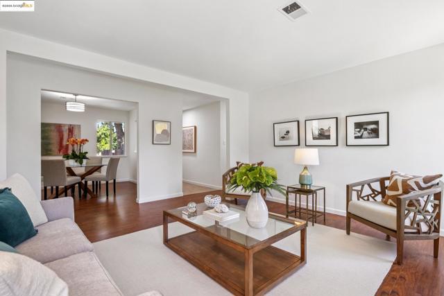 934 Bancroft Rd, Concord CA: https://media.crmls.org/mediaz/82ecbb5a-9a6f-4917-adcc-68b9a2d938db.jpg