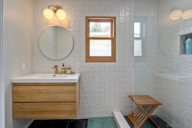 5027 Rodman Ave, San Diego CA: https://media.crmls.org/mediaz/82ed0237-dd4a-48a6-bfb8-4156338f4ff0.jpg