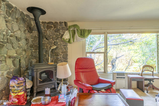 32551 Mill Creek Drive, Fort Bragg CA: https://media.crmls.org/mediaz/82ee5ed1-6767-472d-bd4f-22b2061b6518.jpg