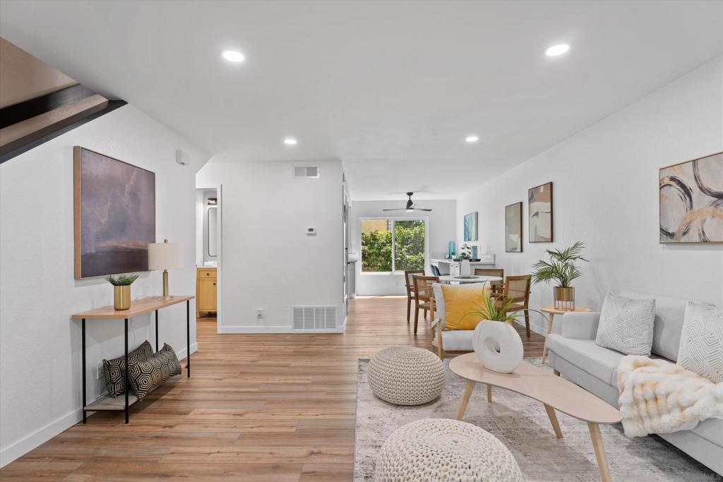 1762 Locust - photo 4