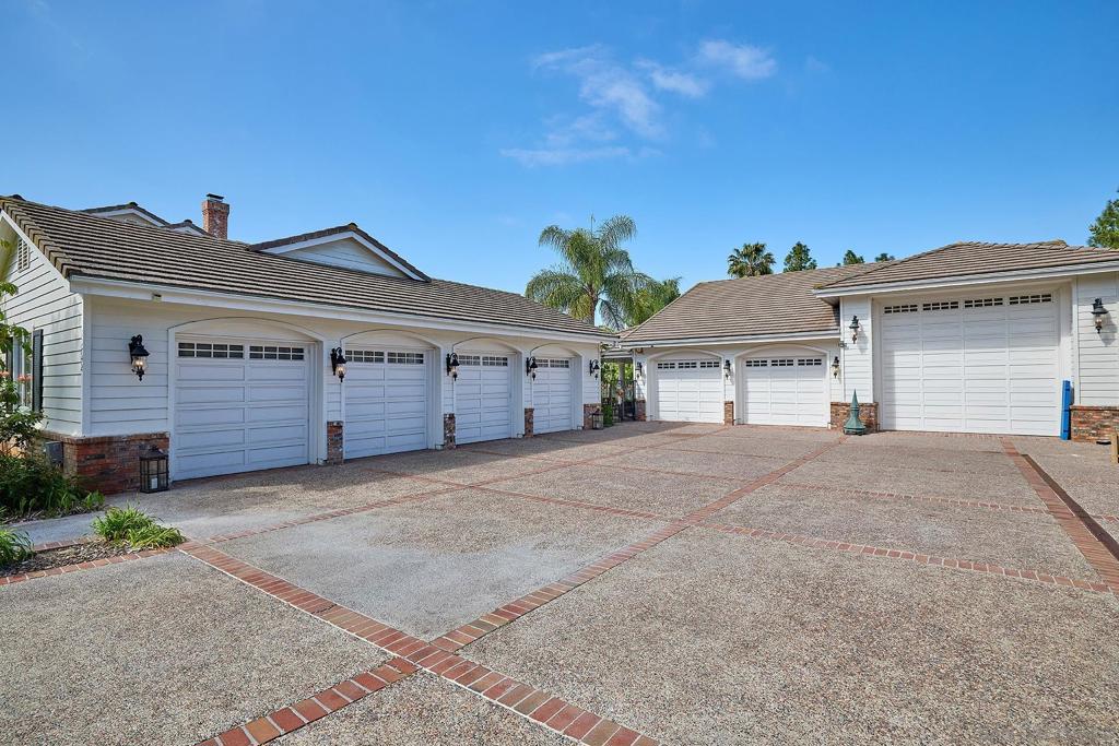 MLS #250032591SD image #34