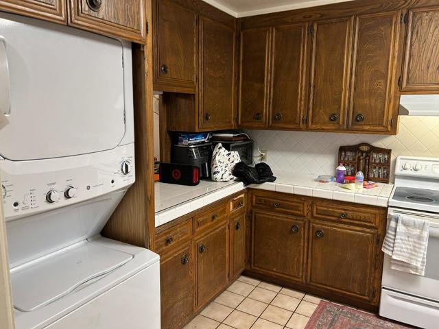 Image 2 of 10 For 231 Villa Terrace