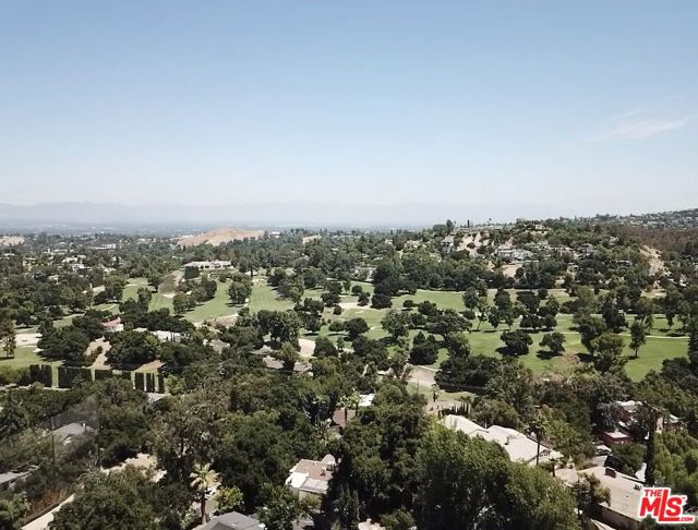4601 Ensenada Drive, Woodland Hills CA: https://media.crmls.org/mediaz/82f0d3b4-b432-4138-8a34-03a15216c548.jpg