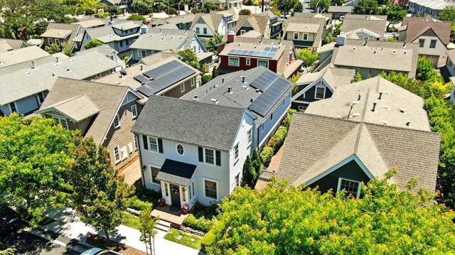 16218 George St, Los Gatos CA: https://media.crmls.org/mediaz/82f11b35-95ba-4698-a41d-e06e2206ad13.jpg