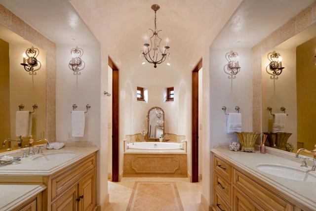 0 Scenic 2 SE of 9th Avenue, Carmel CA: https://media.crmls.org/mediaz/82f157b6-a30c-449c-88dc-2b04768f987f.jpg