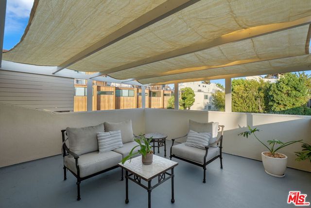 626 Pacific Street, Santa Monica CA: https://media.crmls.org/mediaz/82f19401-1a41-4810-b749-4968a55e2e59.jpg