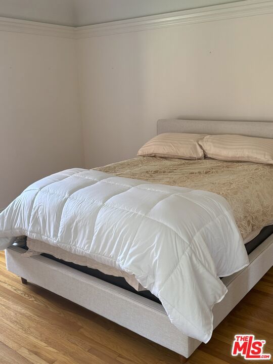 543 Perugia Way, Los Angeles CA: https://media.crmls.org/mediaz/82f1cc49-7355-44a2-817f-e708aa5029ce.jpg