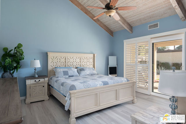 422 Forest Hills Drive, Rancho Mirage CA: https://media.crmls.org/mediaz/82f1fb55-b1c8-4558-86aa-15b0a8ced808.jpg