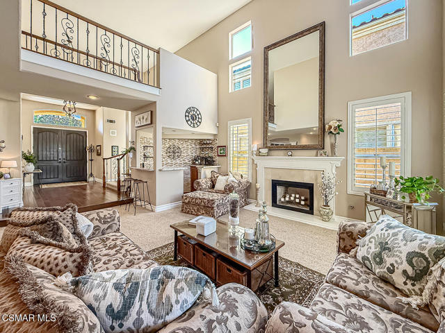 11535 Northdale Drive, Moorpark CA: https://media.crmls.org/mediaz/82f24592-95f2-4ebe-8ea3-34b5b0be9574.jpg