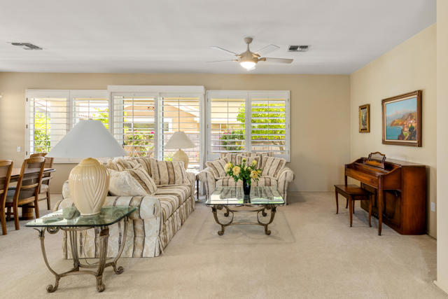78664 Platinum Drive, Palm Desert CA: https://media.crmls.org/mediaz/82f2592f-b253-446e-81ab-082067dc71fe.jpg