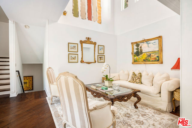 1647 N Beverly Glen Boulevard, Los Angeles CA: https://media.crmls.org/mediaz/82f2eff8-945e-4feb-a21d-83033207cb20.jpg