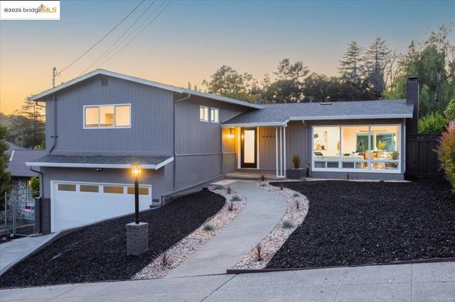 4847 Dunkirk Ave, Oakland CA: https://media.crmls.org/mediaz/82f57e71-49a5-4650-ac35-e3182c5ded56.jpg