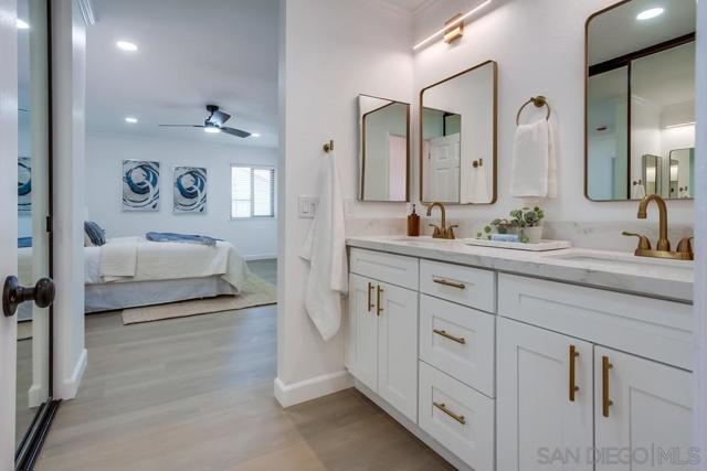 3113 Avenida Topanga, Carlsbad CA: https://media.crmls.org/mediaz/82f59618-d081-4f44-9a36-4e128c14bc7d.jpg